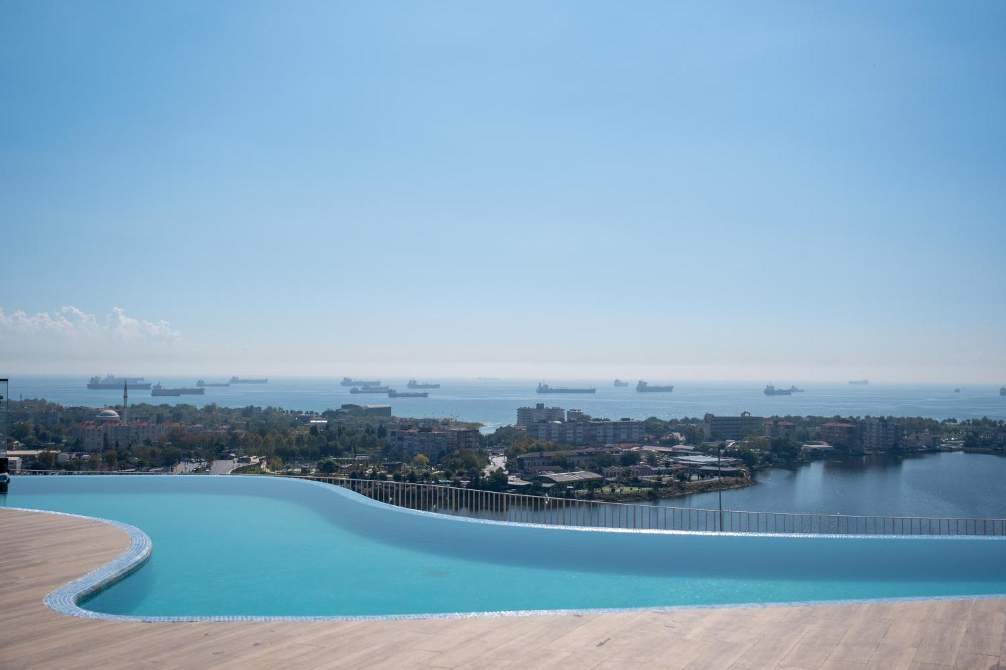 Golden Stones House Sea And Lake View Istanbul Exterior foto
